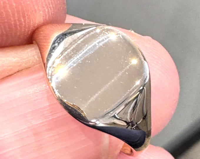 Vintage 9ct gold signet ring - Birmingham 1940 - size O or US 7