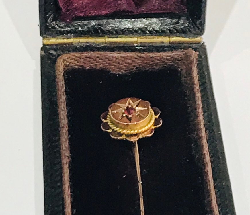 Antique Victorian 9ct gold Ruby stick pin / lapel pin / tie pin - late ...