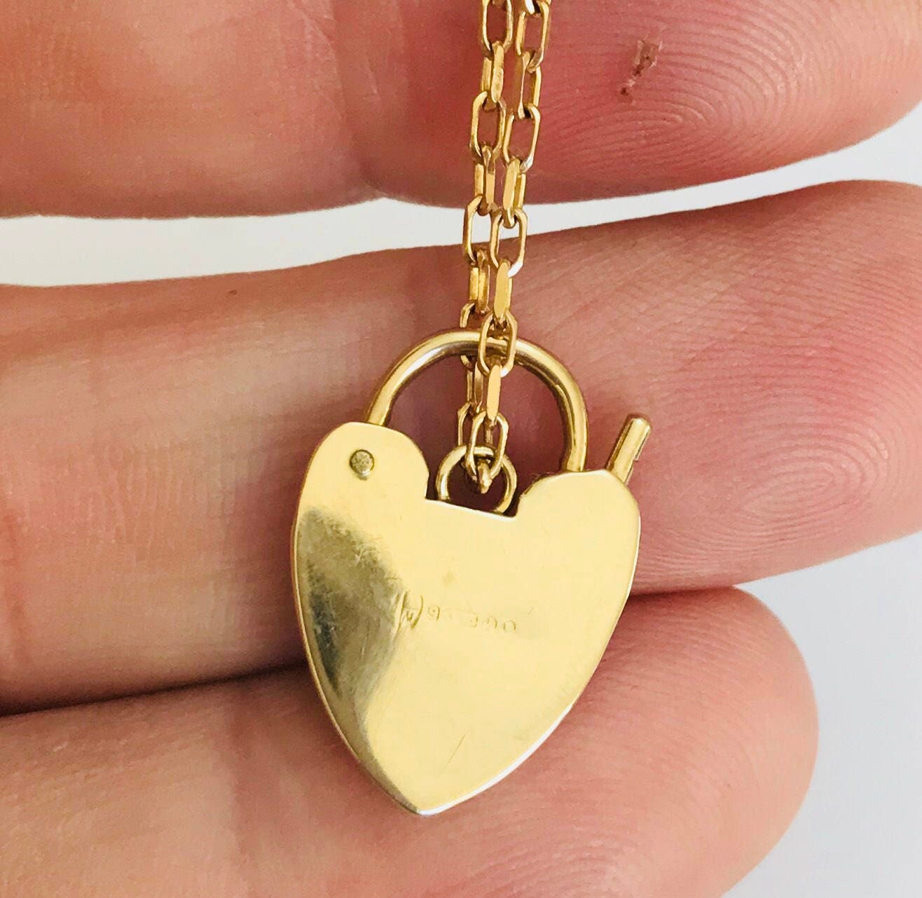 Vintage 9ct gold padlock and safety chain for bracelet Hallmarked