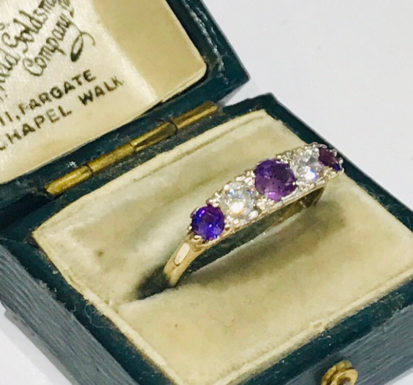 Superb vintage 9ct yellow gold Amethyst and Cubic Zirconia eternity
