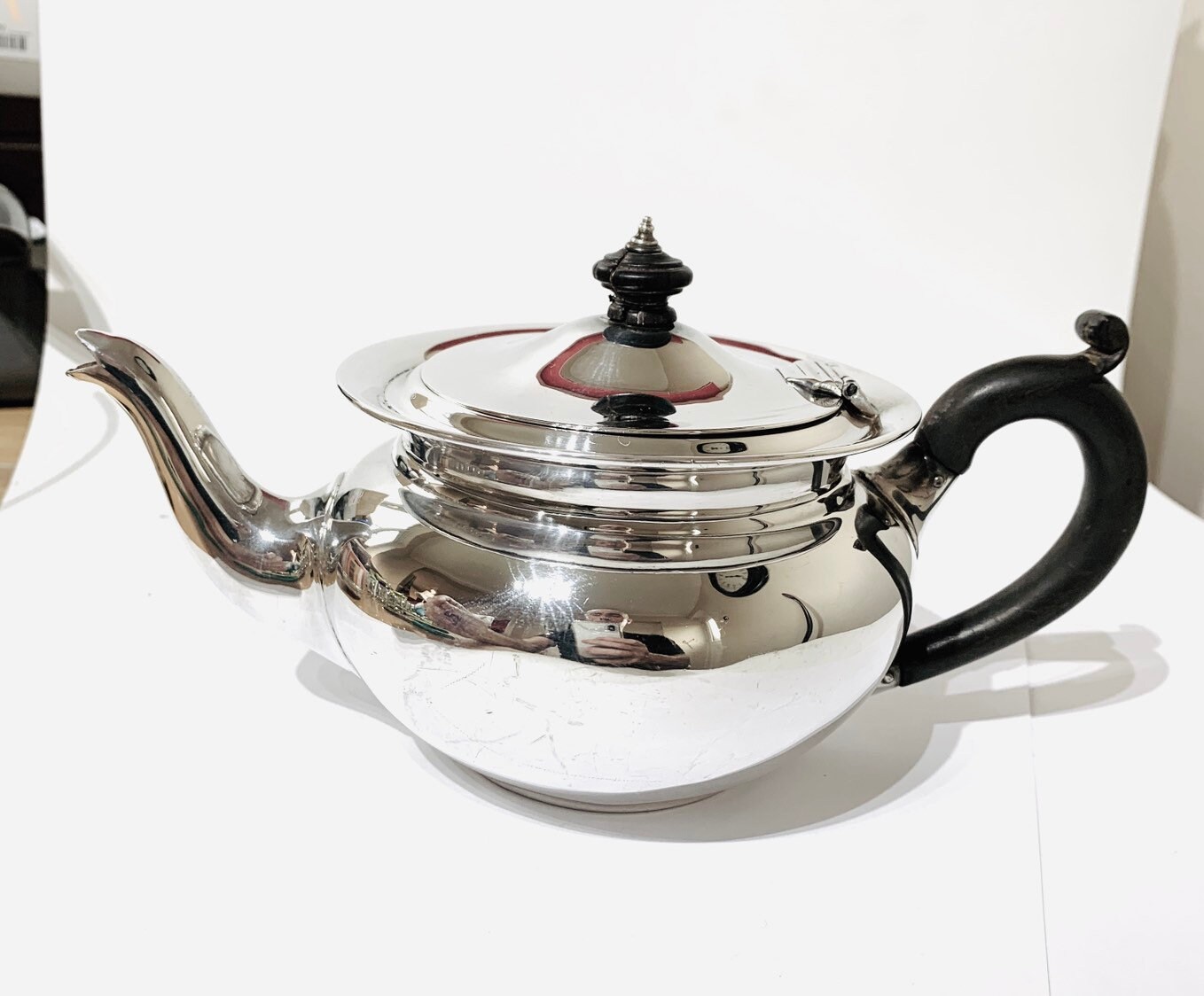 Superb antique Edwardian sterling silver teapot hallmarked London