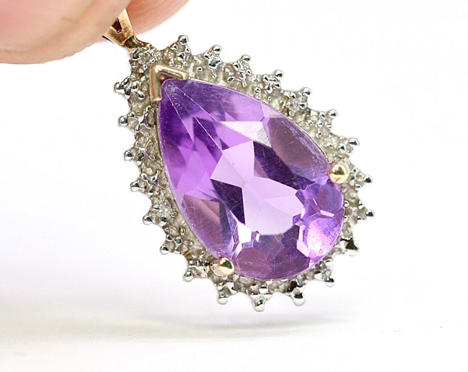 Superb vintage 9ct gold Amethyst and Diamond pendant - fully hallmarked