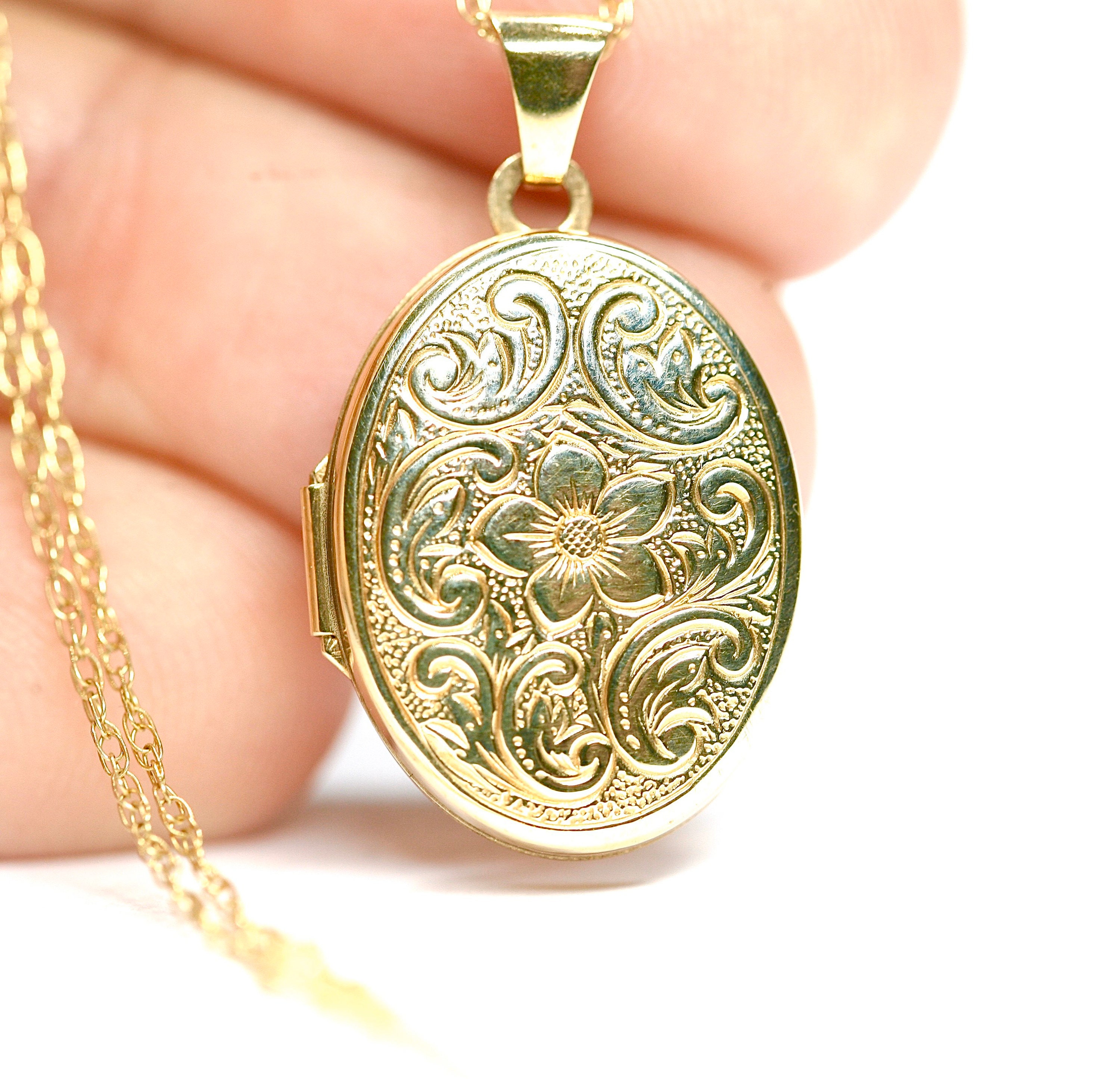 Superb vintage 9ct yellow gold double Locket 18 inch necklace fully
