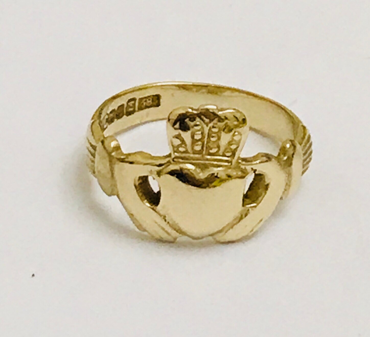 Superb vintage 14ct gold Claddagh ring Made in Ireland hallmarked