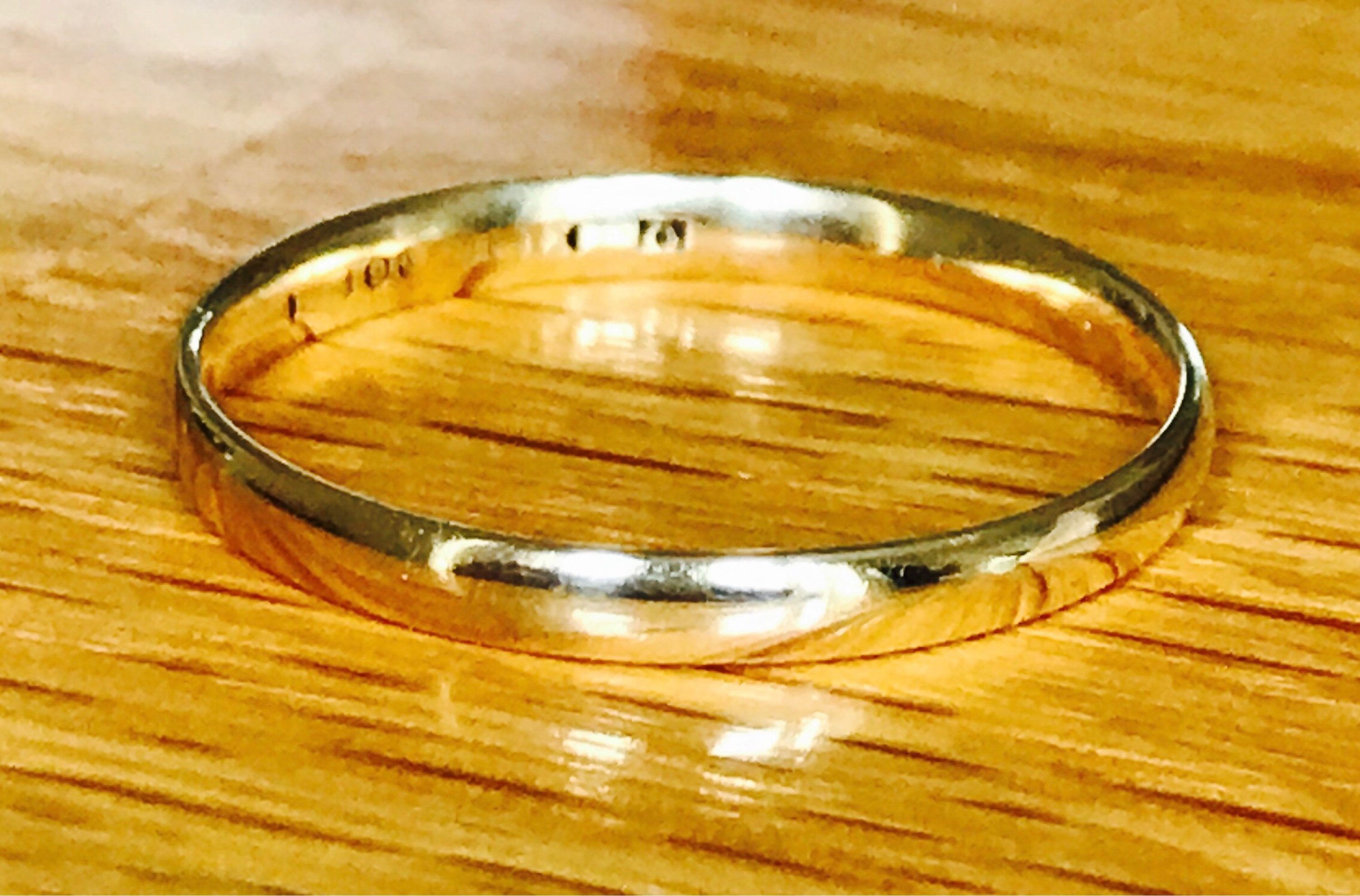 SALE*** Vintage 9ct yellow gold Men�s narrow wedding ring