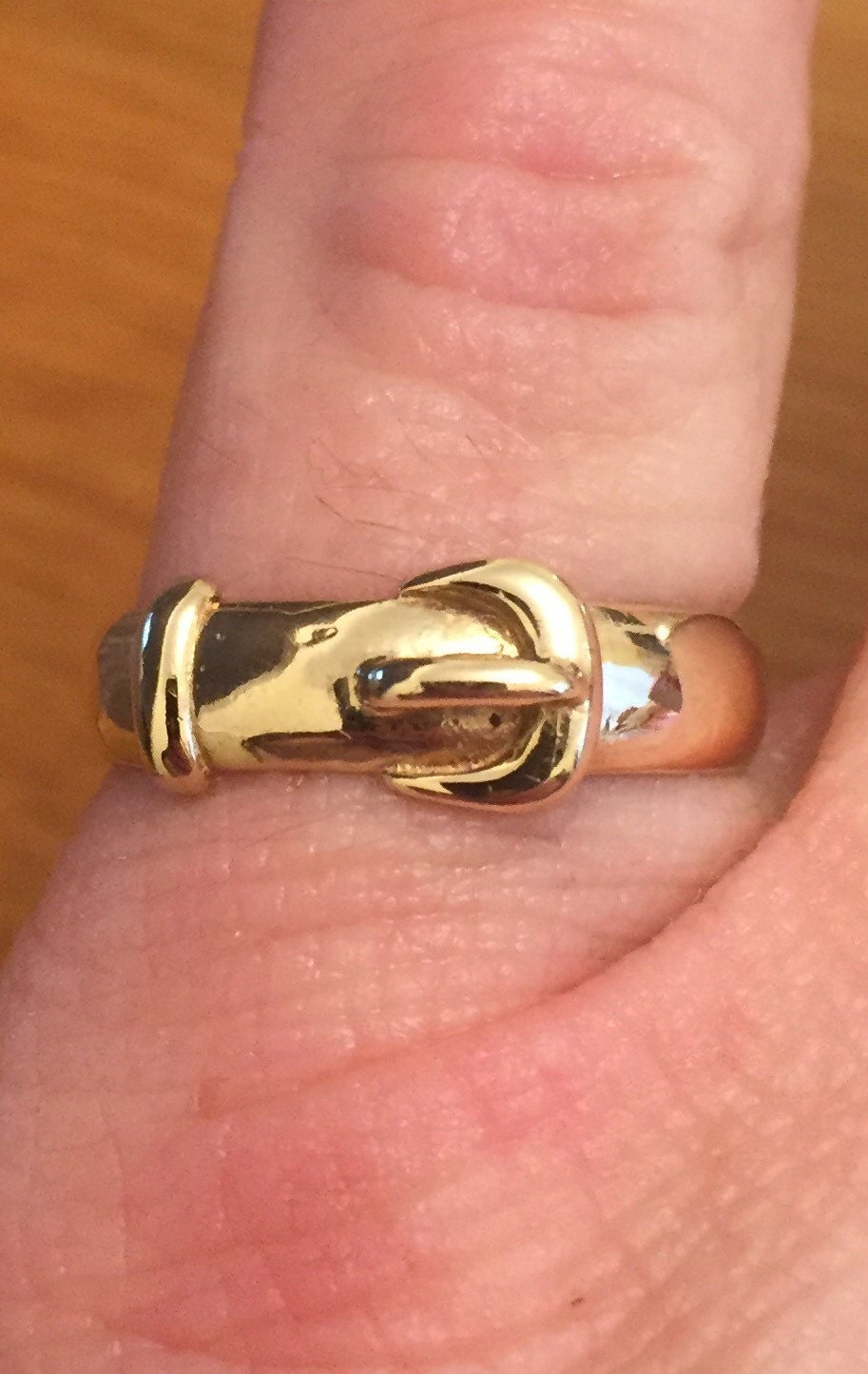 Vintage 9ct gold men's buckle ring