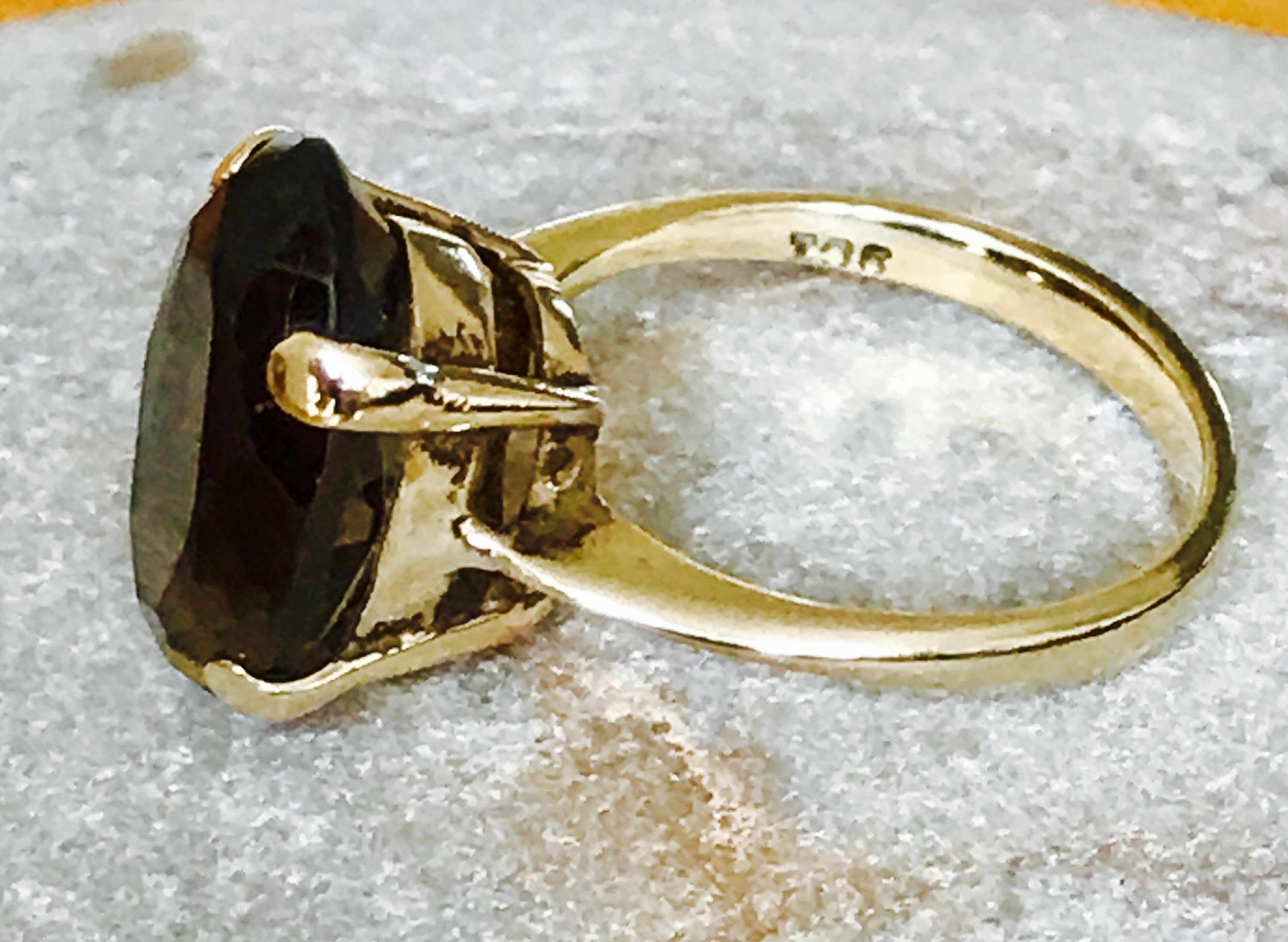 Vintage 9ct gold smokey Quartz ring