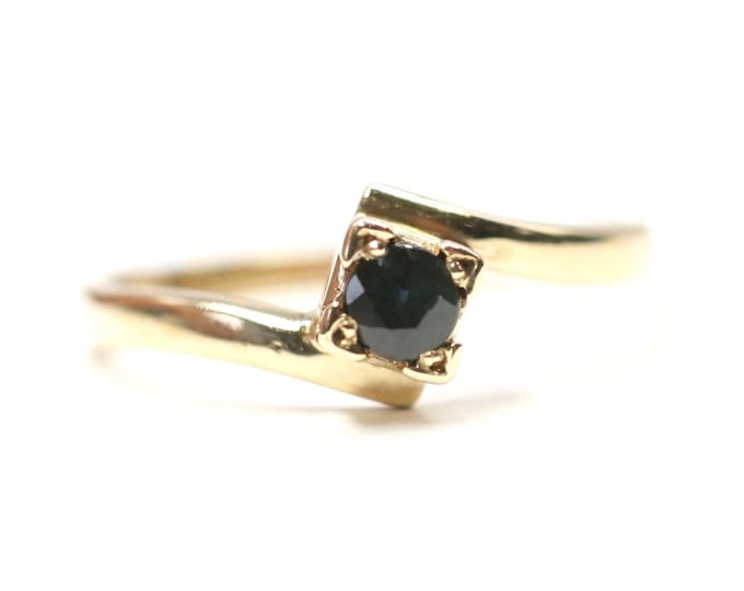 Vintage 9ct gold Sapphire ring - Birmingham 1979 - size Q or US 8