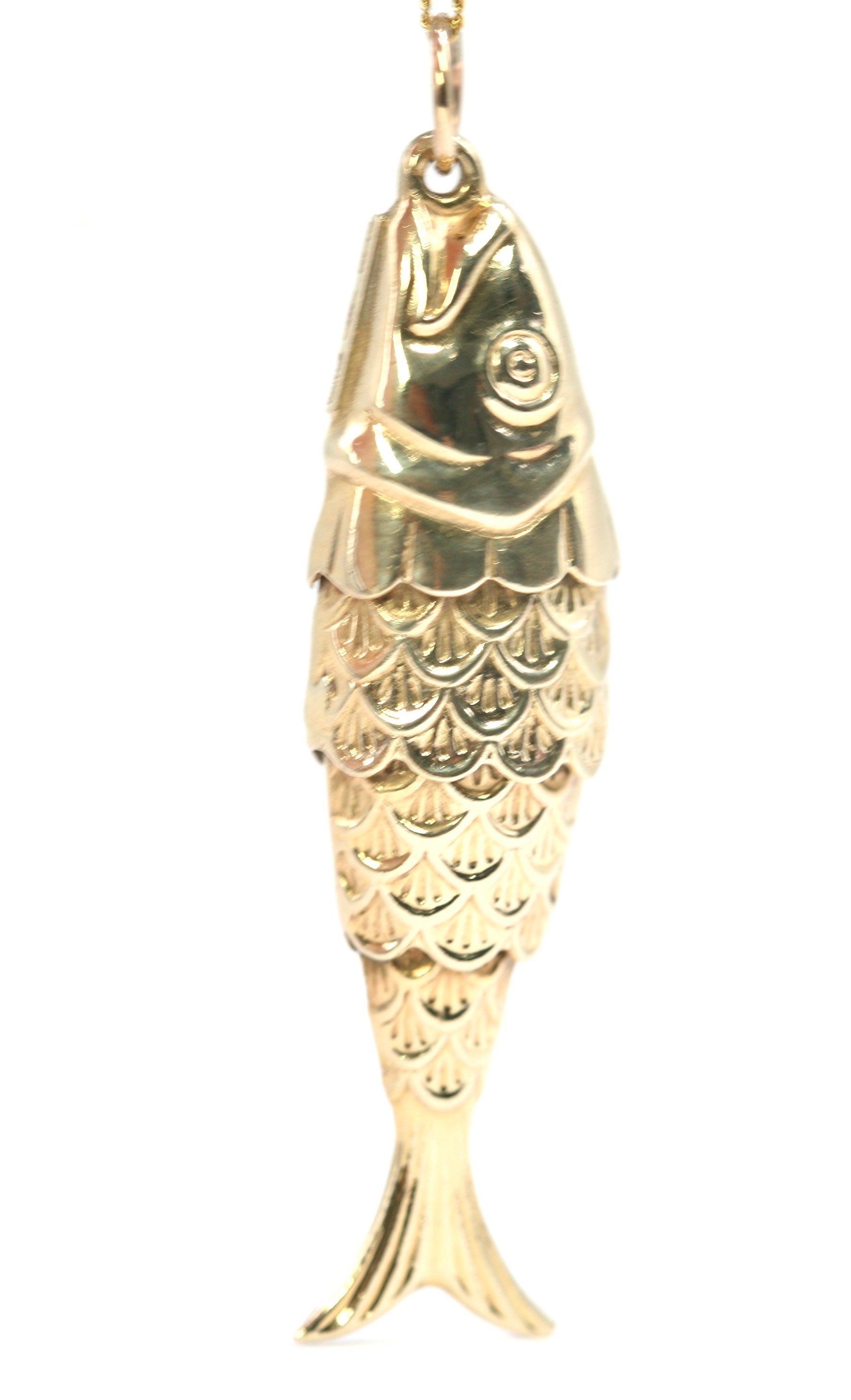 Superb vintage 9ct gold Articulated fish pendant fully hallmarked 3