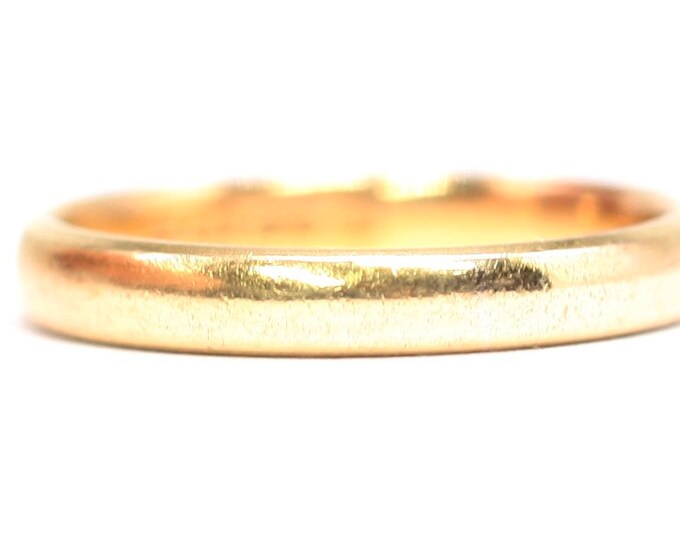 Superb vintage 22ct gold wedding ring - hallmarked London 1954 - size J or US 4.5