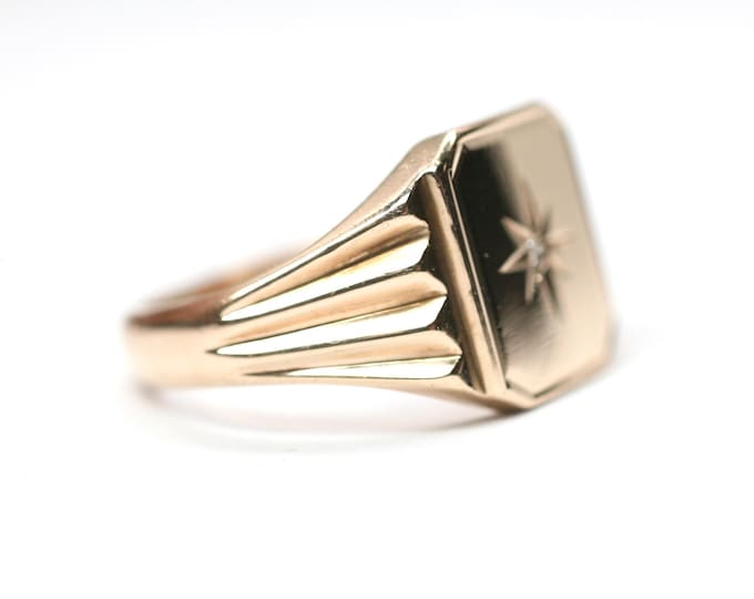 Vintage 9ct gold Diamond Signet ring - London 1968 - size Q or US 8 - 6.3gms