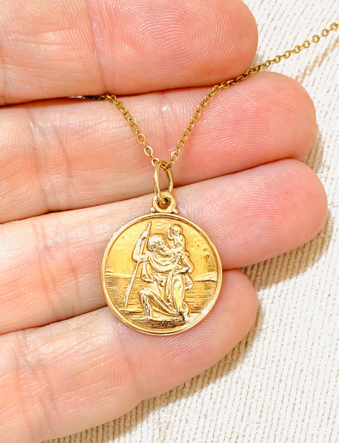 EUDORA 925 Sterling Silver St Michael/St Christopher/St Benedict/Virgin  Mary/San Judas Tadeo/Good Shepherd Cross/Archangel Necklace Medal Pendant  Protection Religious Amulet Jewelry For Men Women, Sterling Silver,  not-applicable : Amazon.com.au ...