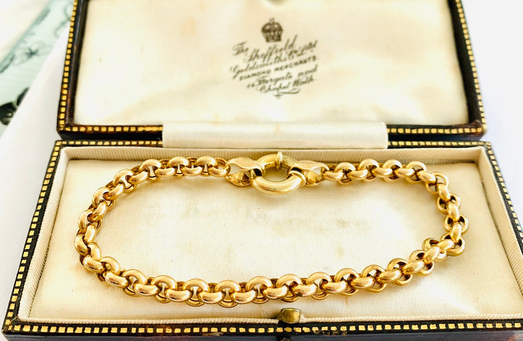 9ct Gold 19cm Solid Belcher Bolt Ring Bracelet | Prouds