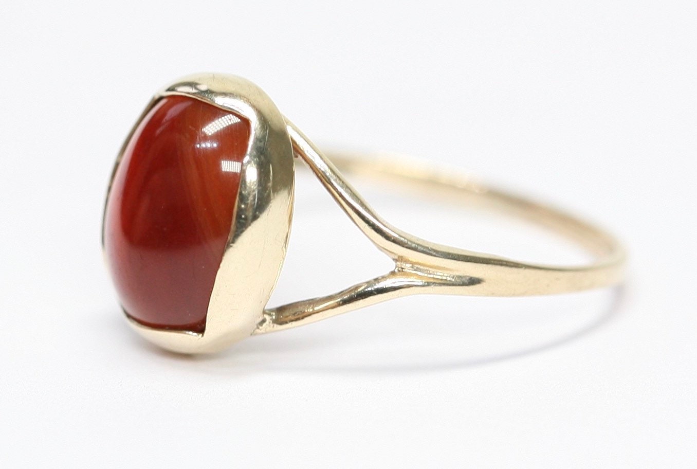 Vintage 9ct gold Carnelian ring - hallmarked Birmingham 1970 - size M 1 ...