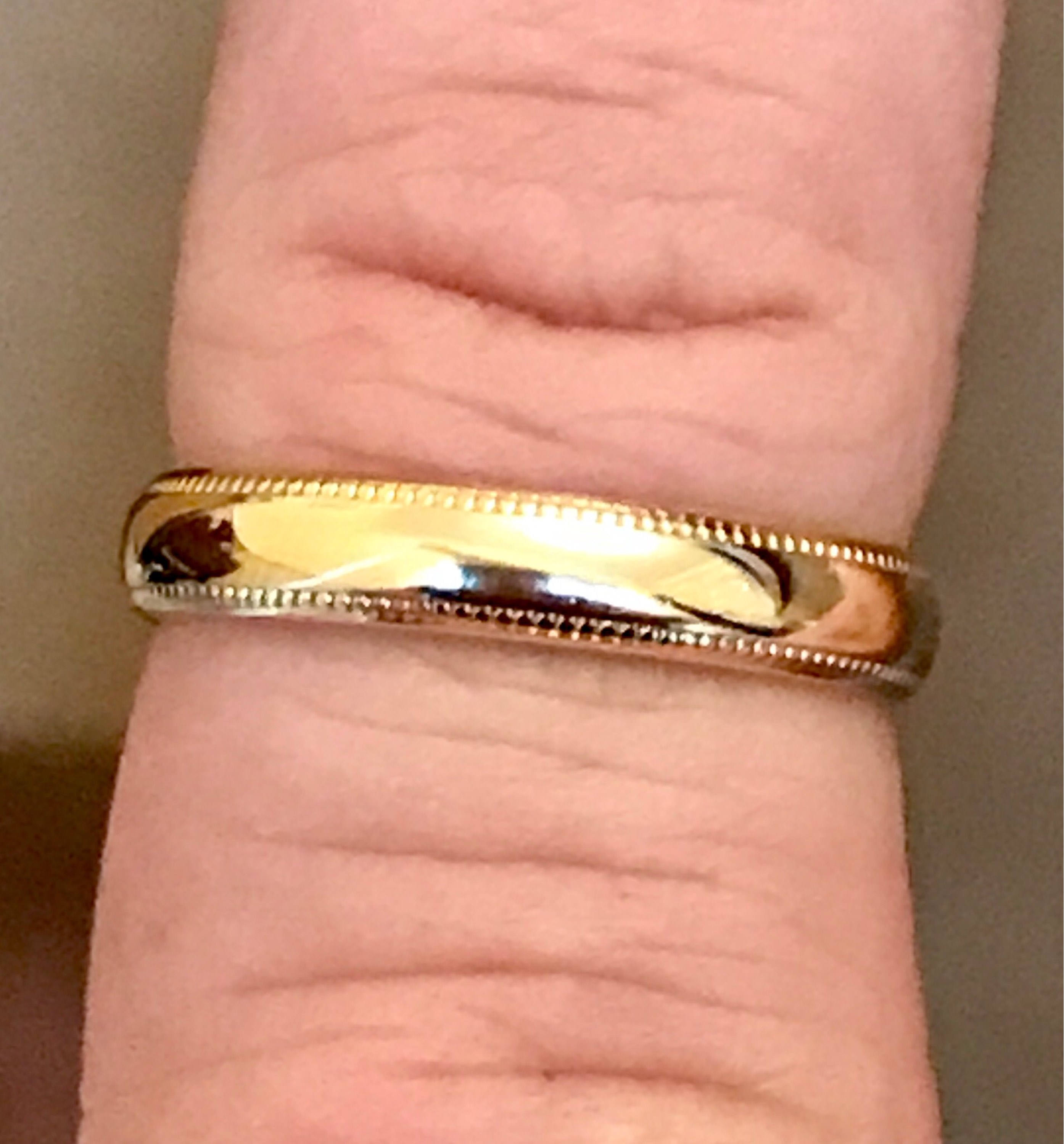 Stunning vintage 9ct gold milled edge ladies wedding ring