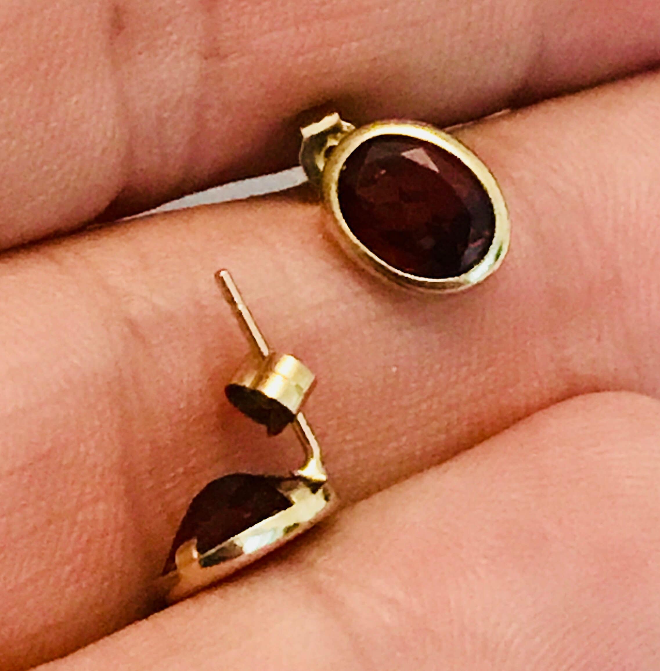 Vintage 9ct Gold Garnet Stud Earrings