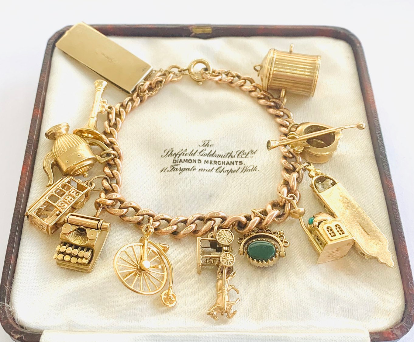 Stunning heavy antique 9ct rose gold bracelet with 12 vintage gold
