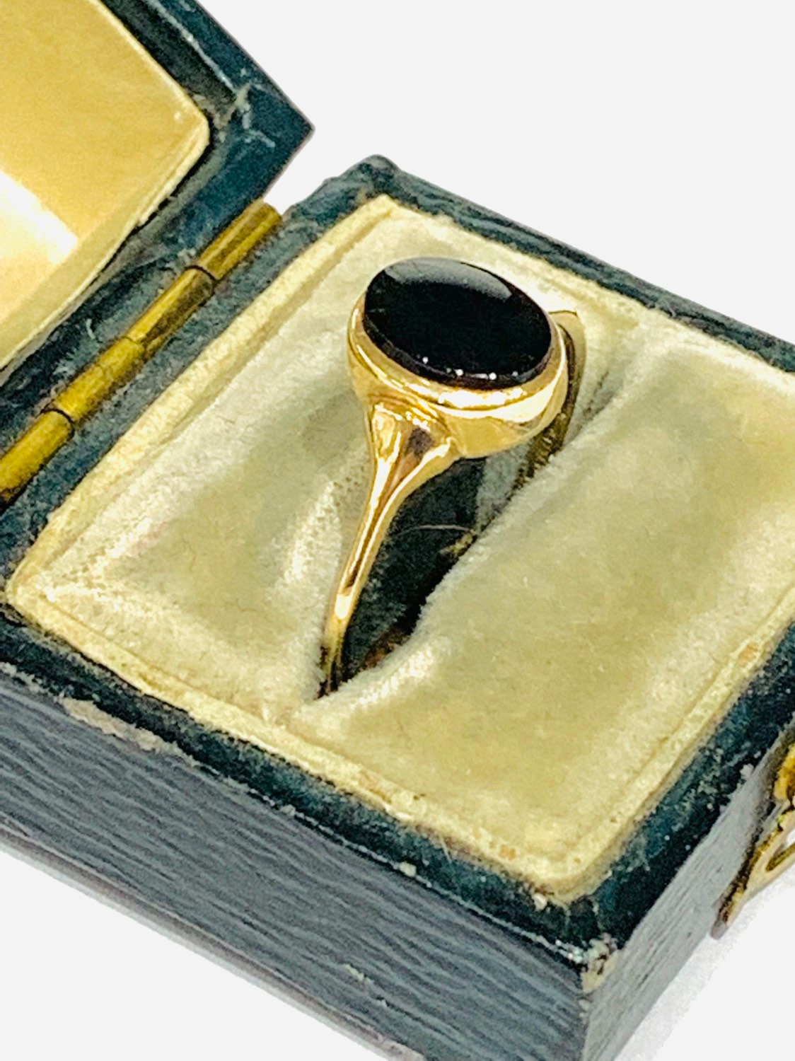 Deja Vu 9ct Yellow Gold Onyx Signet Ring - Walker & Hall
