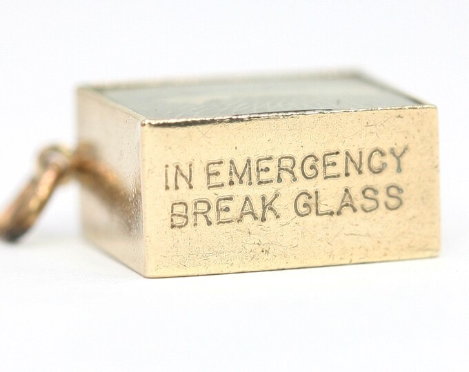 Vintage 9ct gold 1 pound - In Emergency Break Glass - charm - hallmarked London 1977