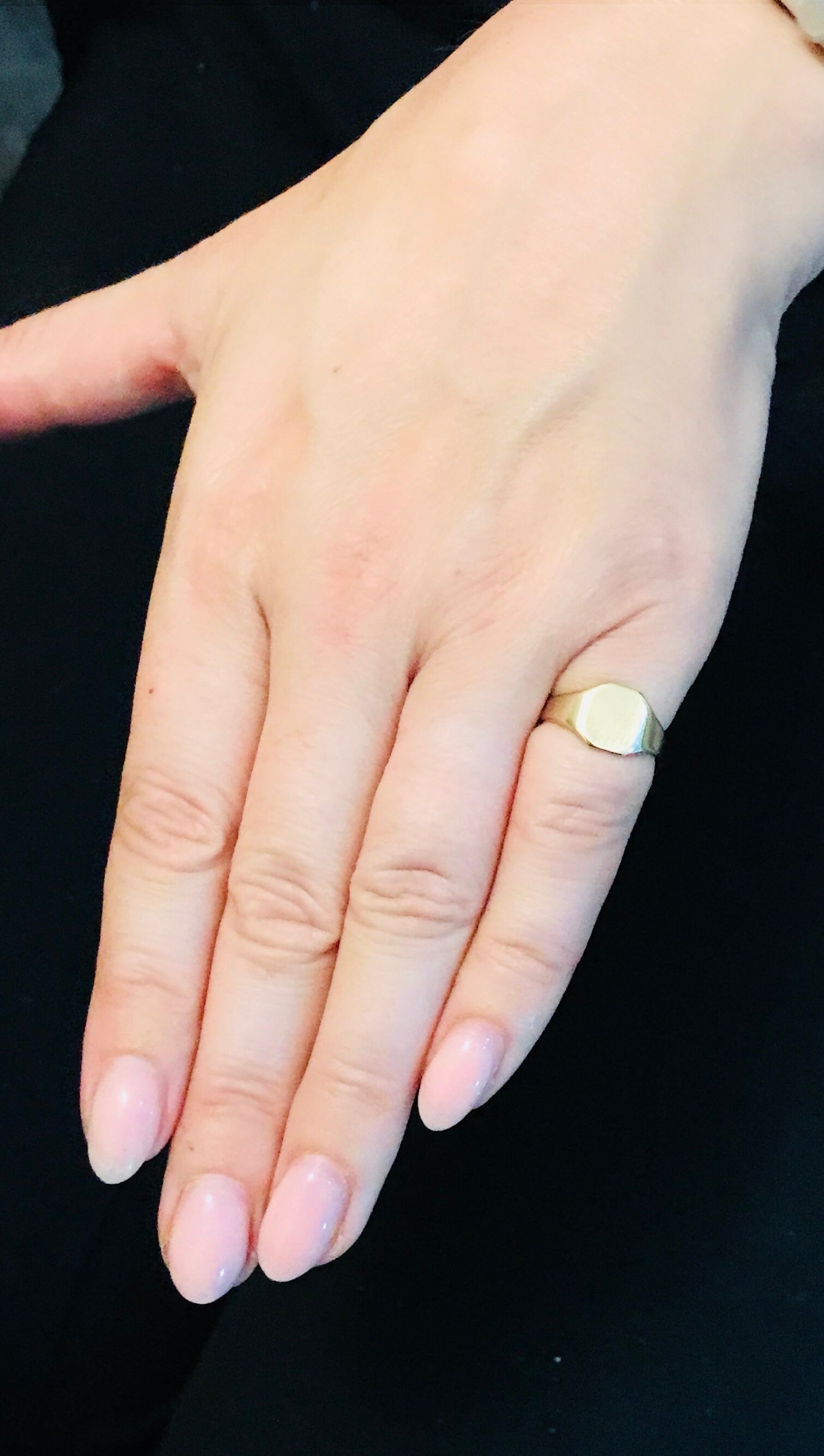 Vintage 9ct yellow gold ladies / pinky ring hallmarked