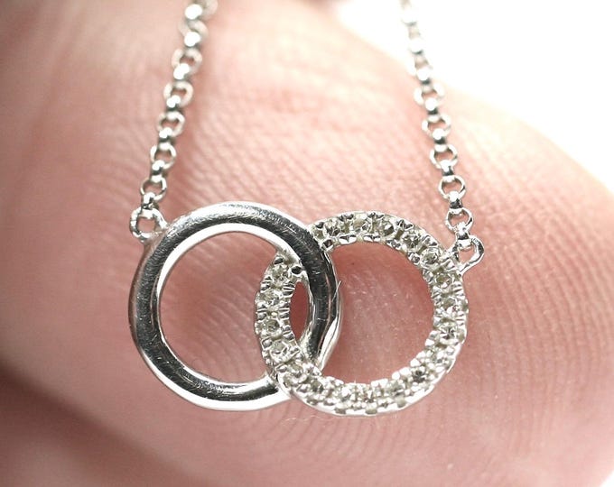 9ct white gold 16-18 inch Diamond necklace