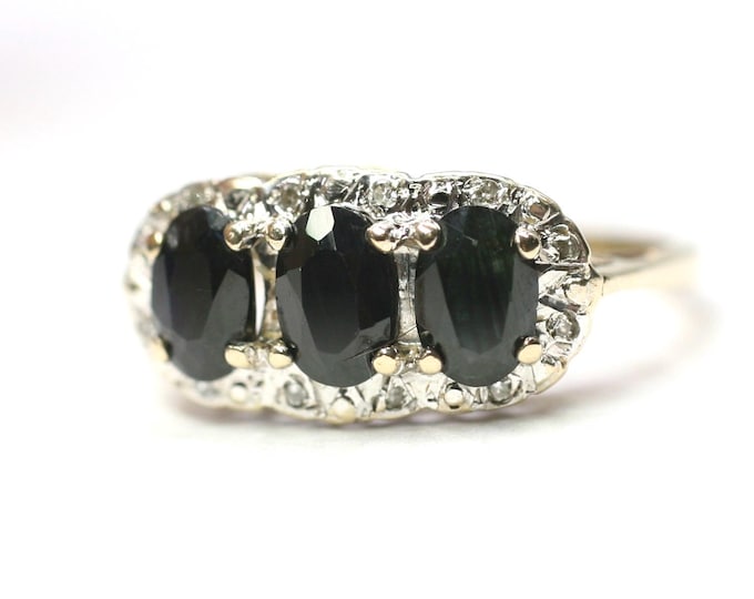 Vintage 9ct gold Sapphire and Diamond ring - size O or US 7