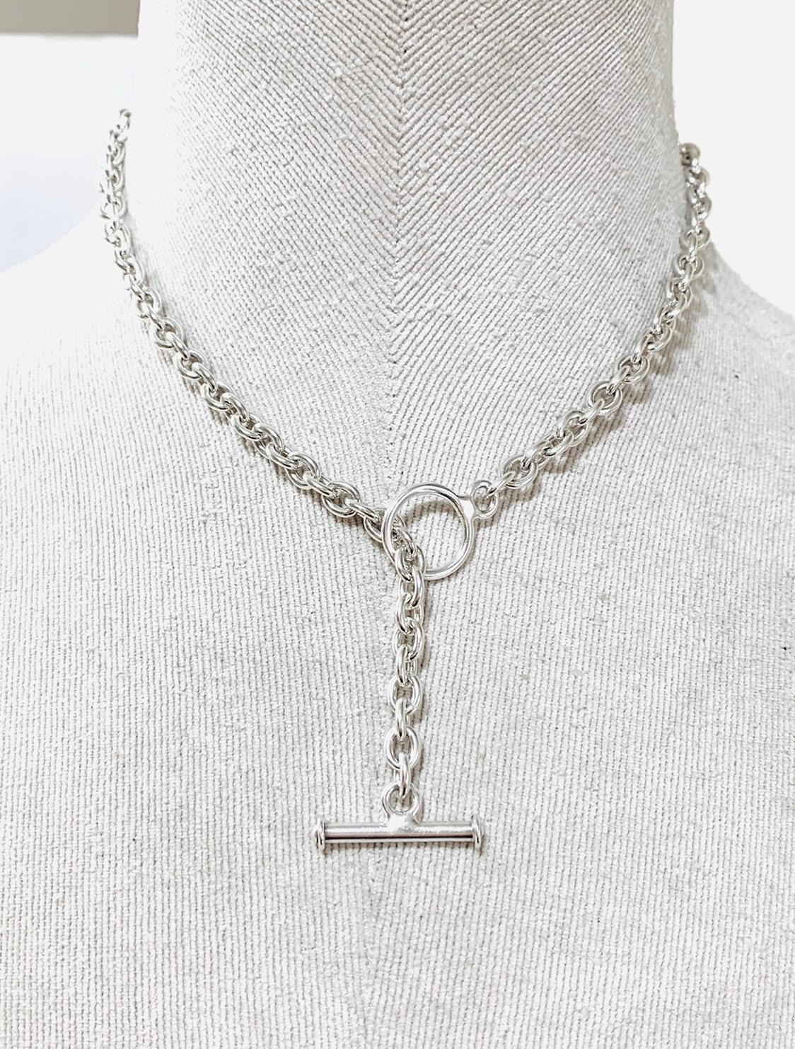 Superb vintage sterling silver 17 inch Toggle necklace with tbar