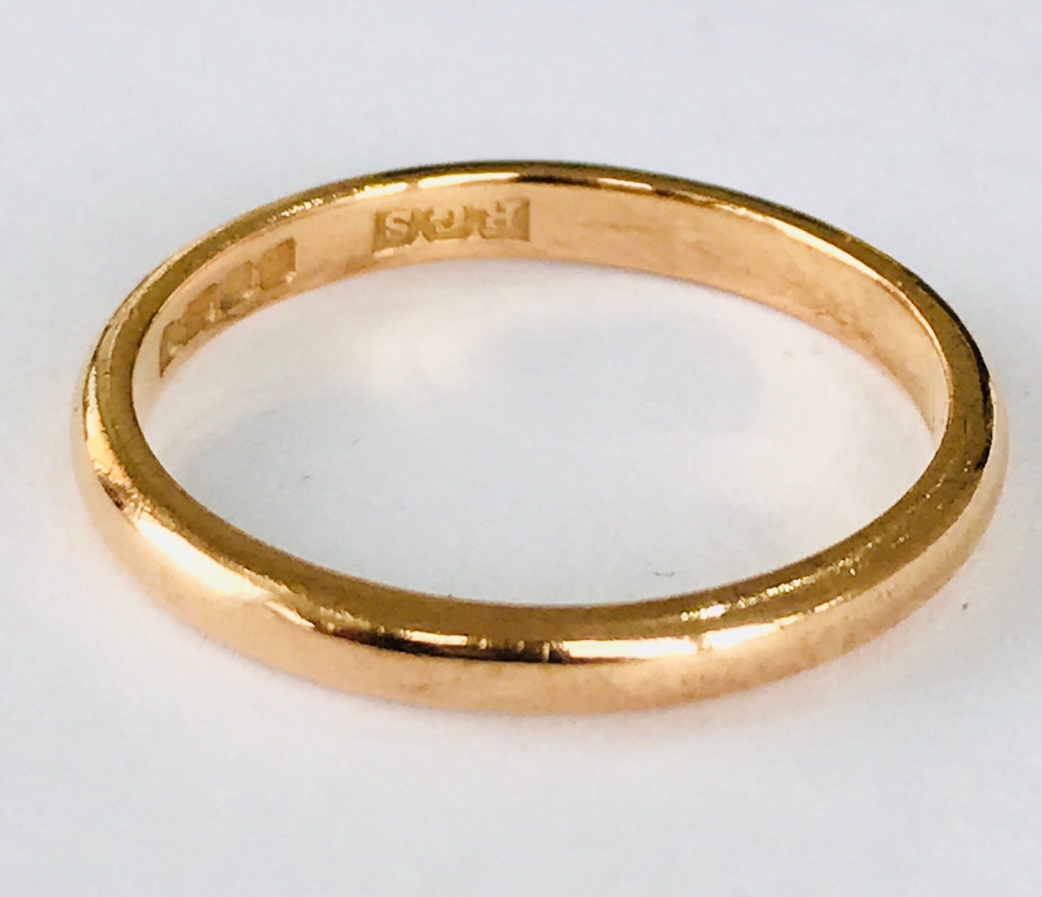 Superb vintage 22ct gold wedding ring - hallmarked London 1953