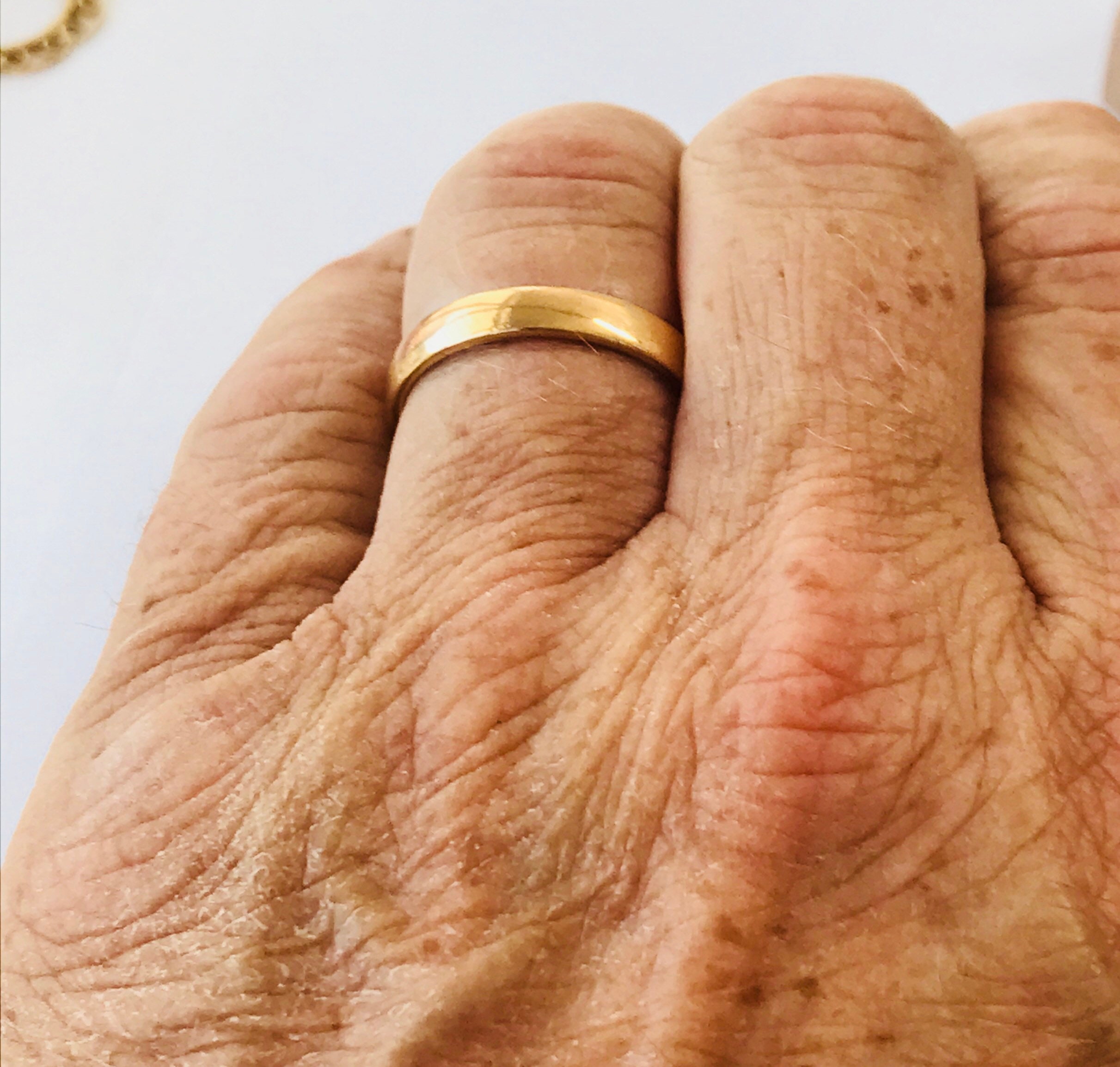 Superb antique 22ct gold Men's wedding ring hallmarked Birmingham 1932