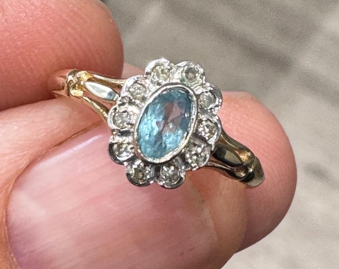 9ct gold Blue Topaz & Diamond ring - fully hallmarked - size L or US 5 1/2
