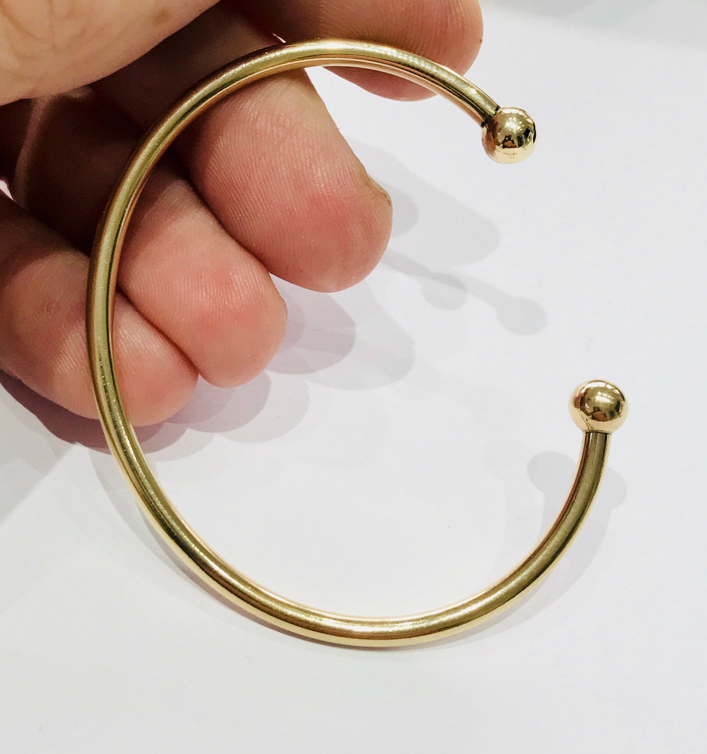 Stunning vintage solid 9ct yellow gold slave bangle fully hallmarked