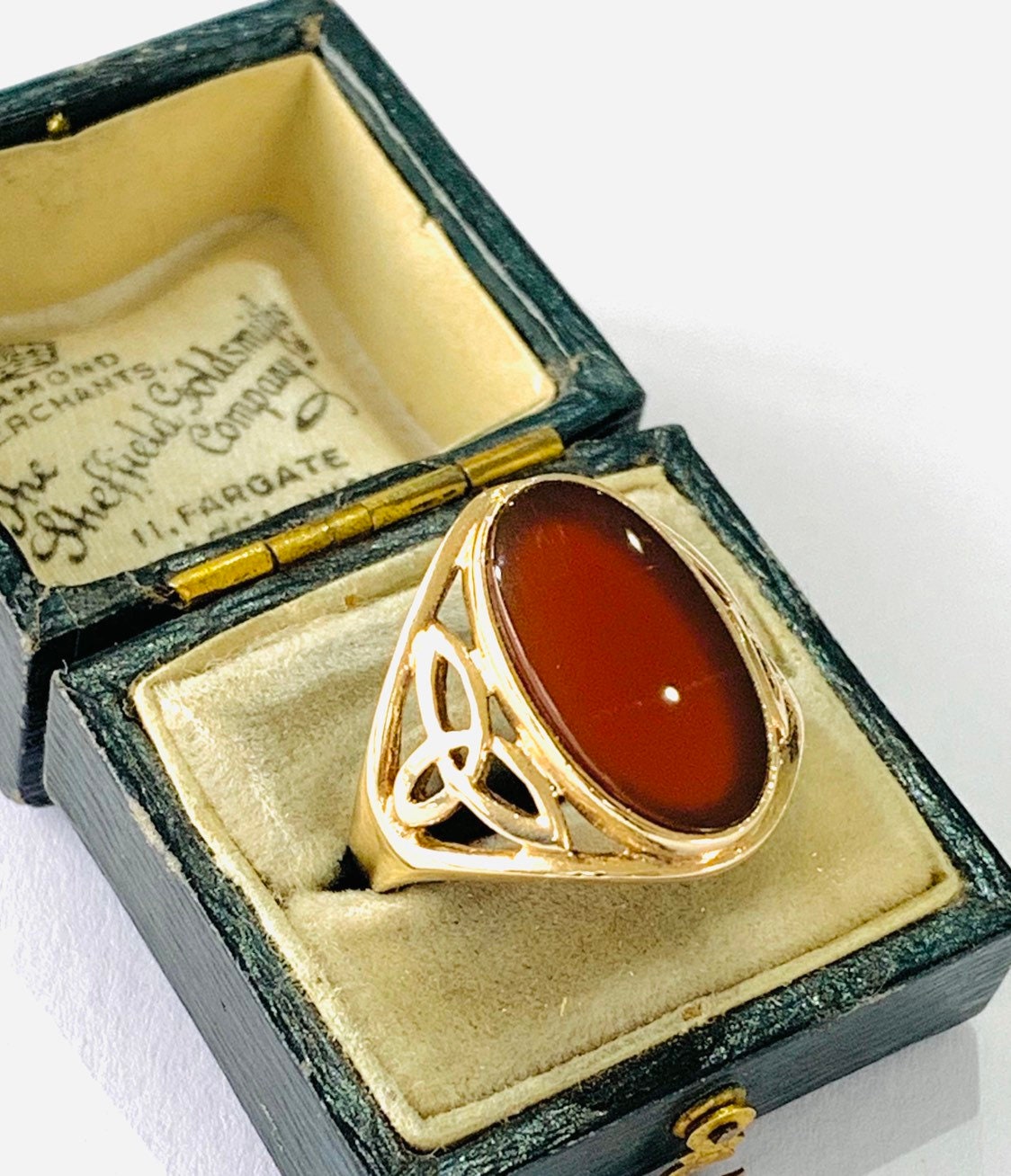 Stunning vintage 9ct yellow gold Celtic pattern Carnelian signet or ...