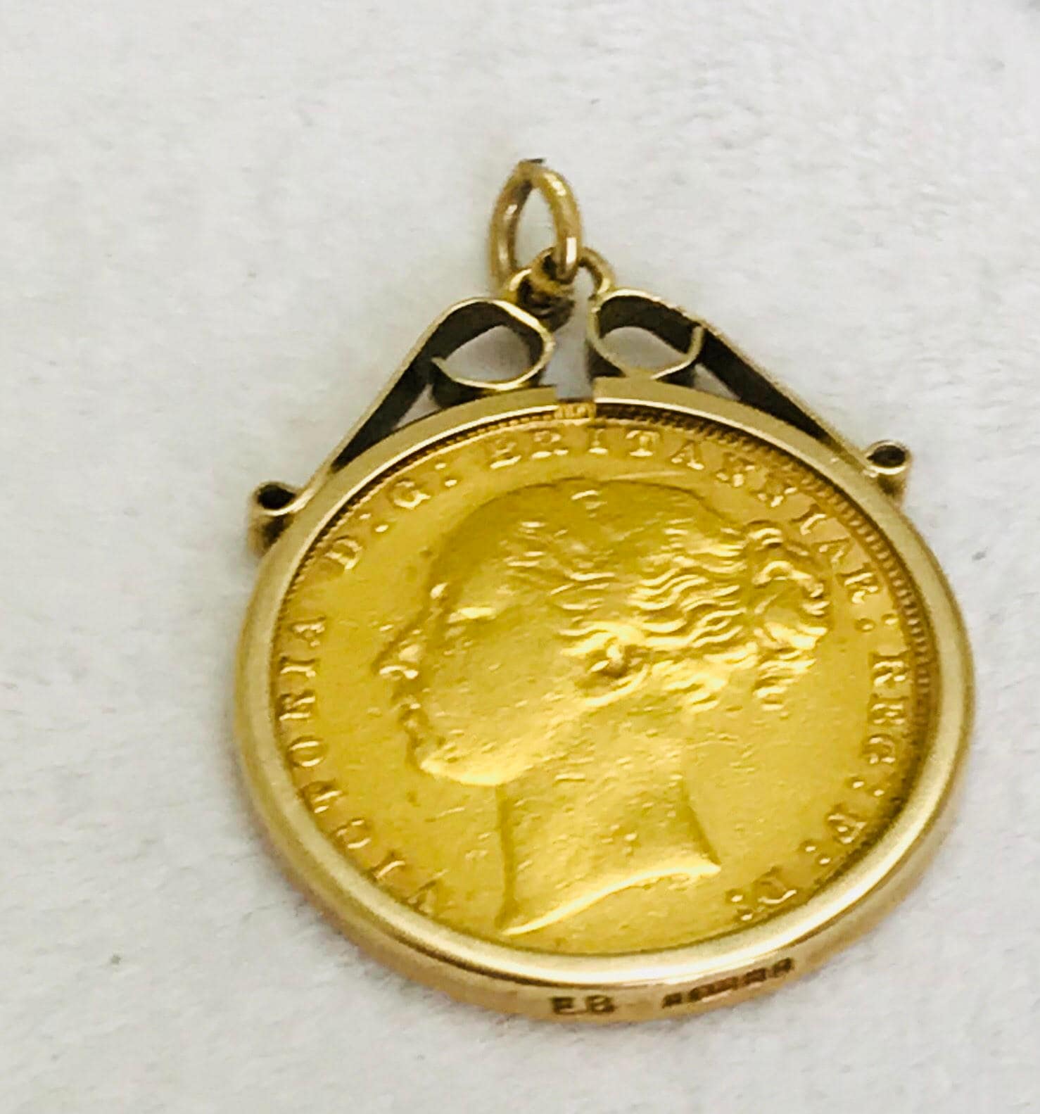 Antique Queen Victoria young head 22ct gold sovereign pendant 1876 ...