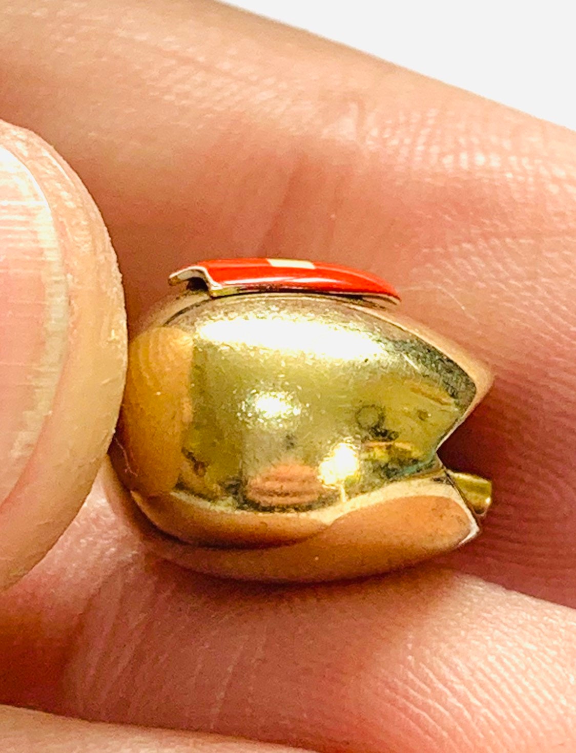 Stunning vintage 9ct gold enamelled Swiss cow bell charm fully hallmarked