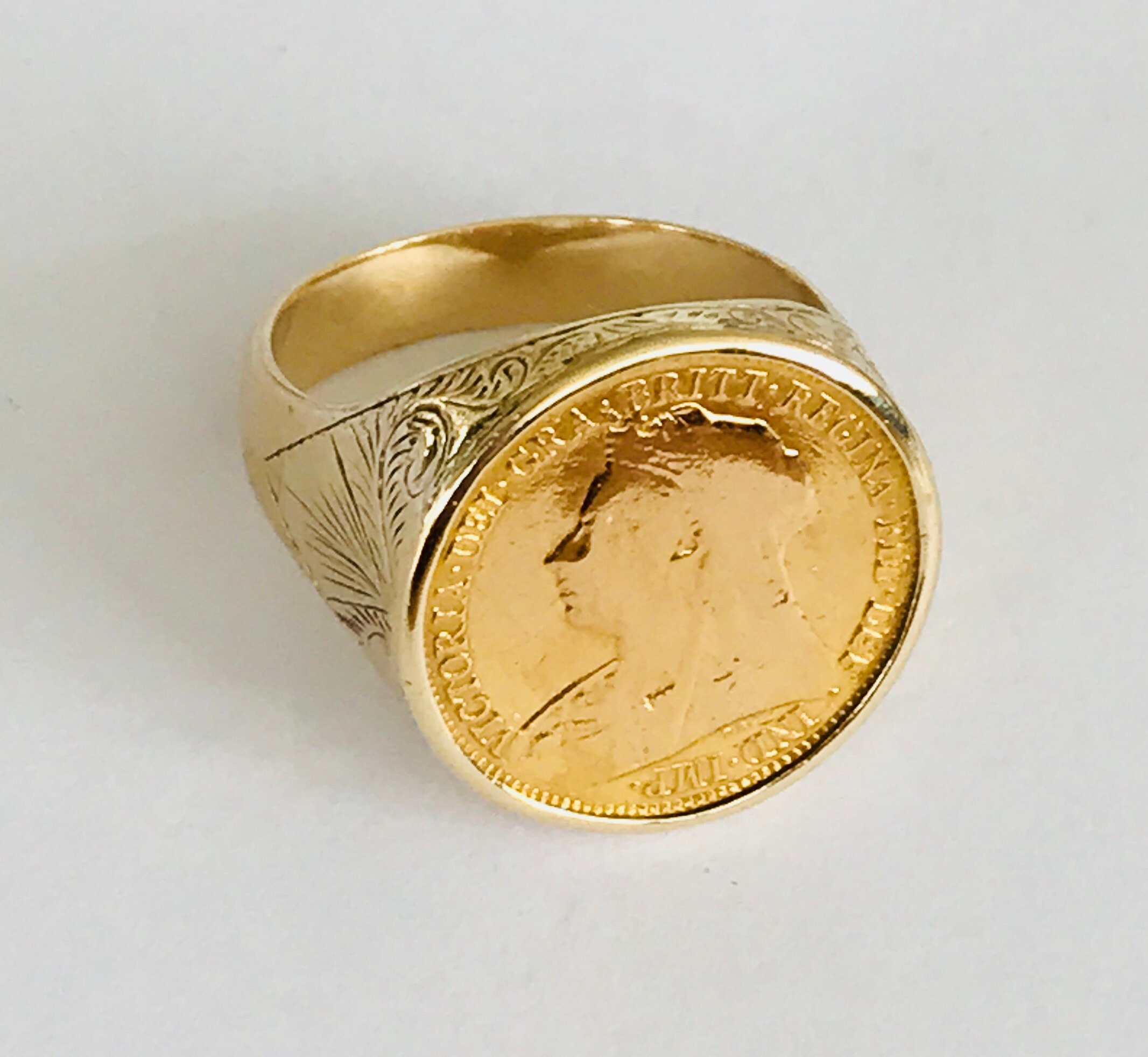 Superb Antique Victorian 22ct Gold Half Sovereign Ring superb-antique-victorian-22ct-gold-half-sovereign-ring