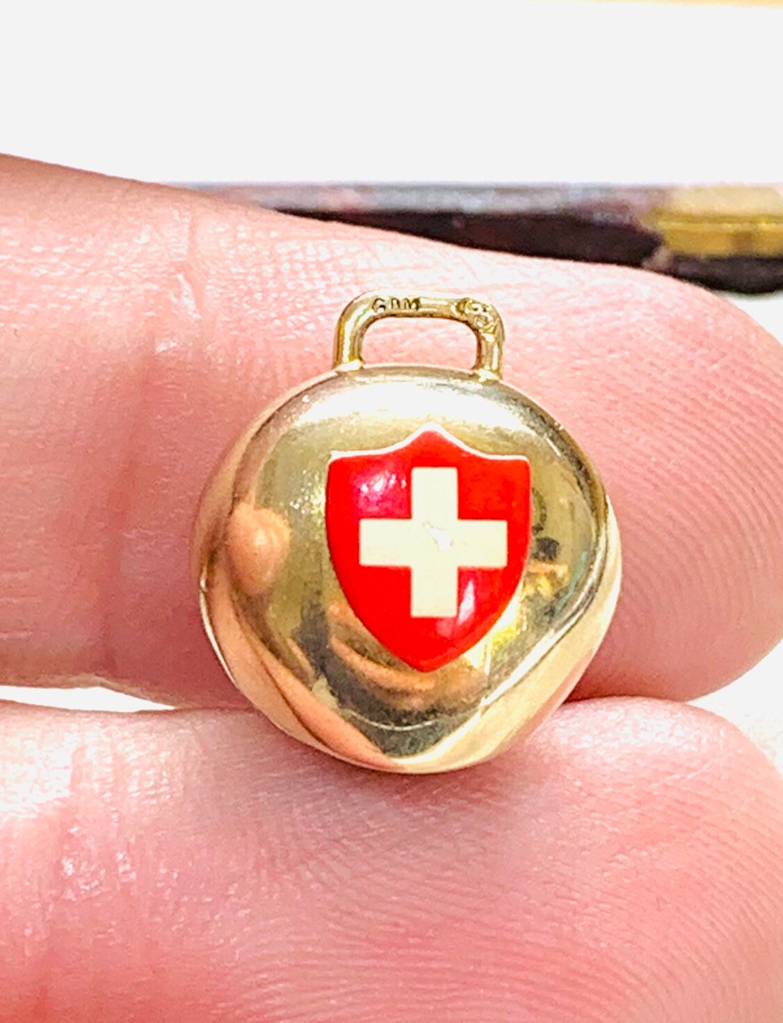 Stunning vintage 9ct gold enamelled Swiss cow bell charm fully hallmarked