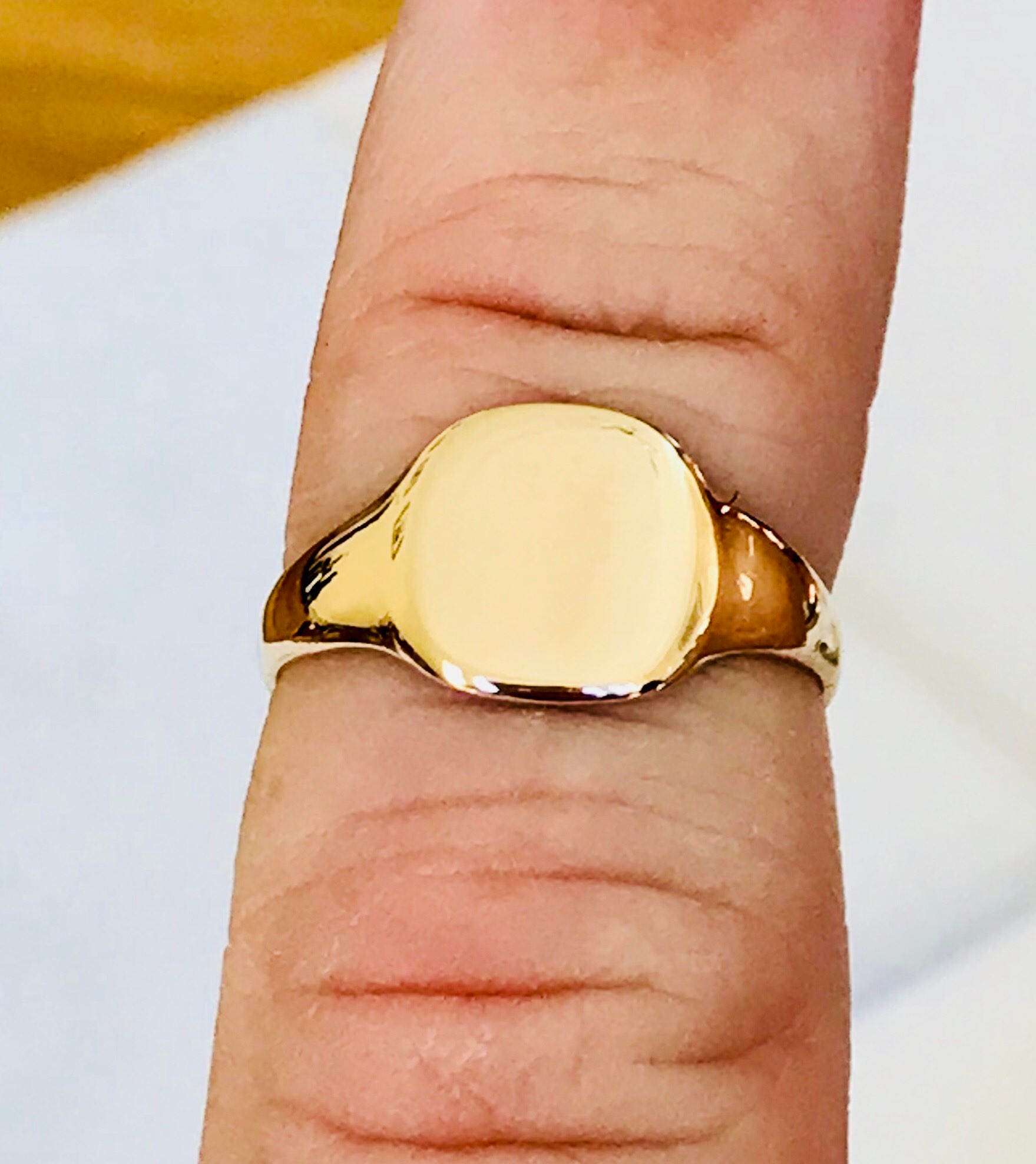 Stunning vintage 9ct gold / pinky ring Birmingham 1968