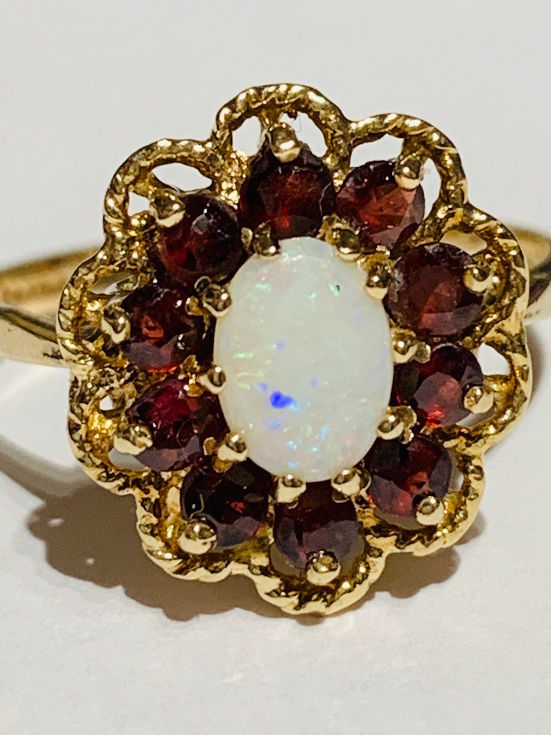 Stunning vintage 9ct yellow gold Opal and Garnet cluster ring ...