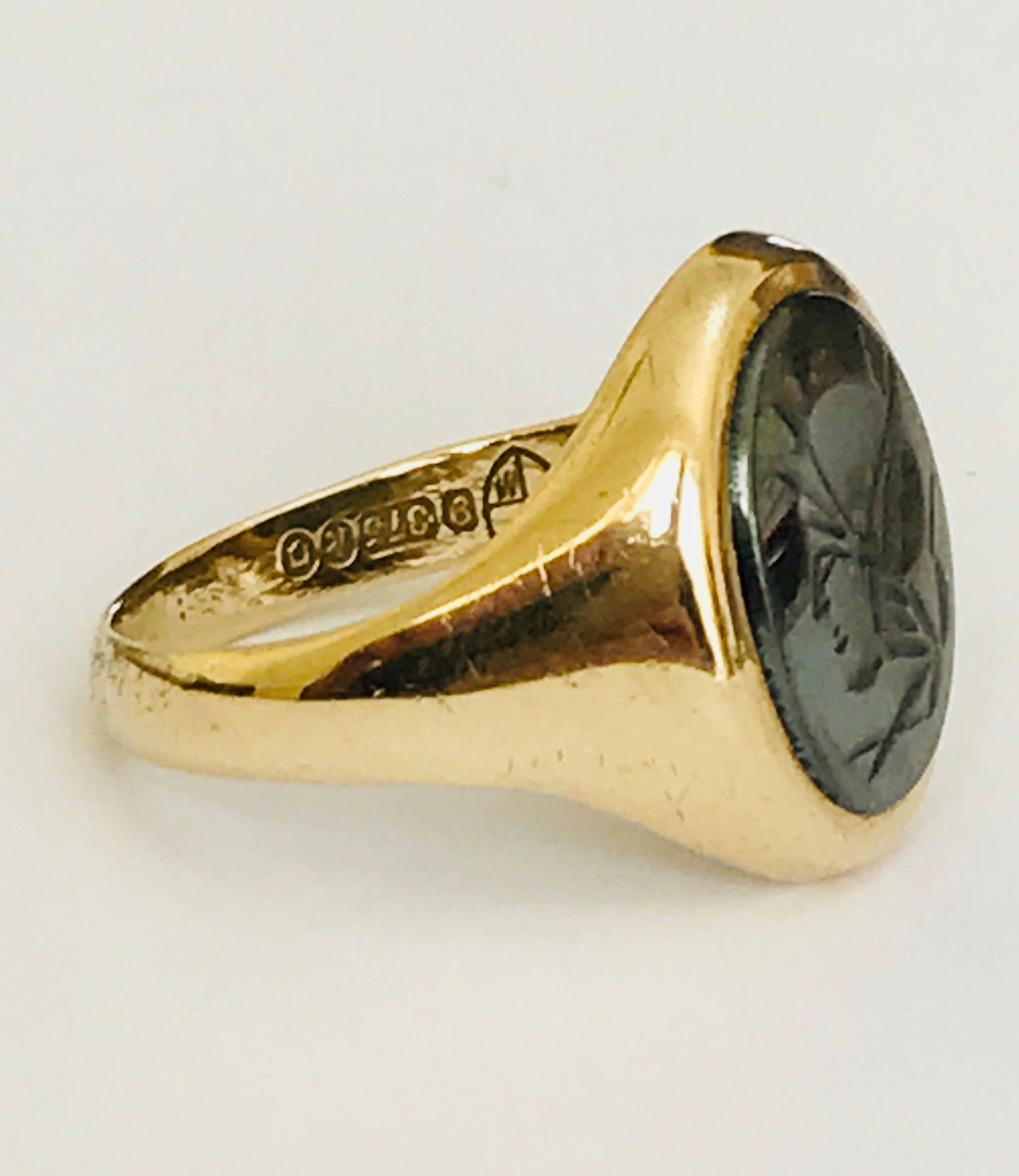 Stunning vintage 9ct yellow gold Centurion carved hematite ring ...