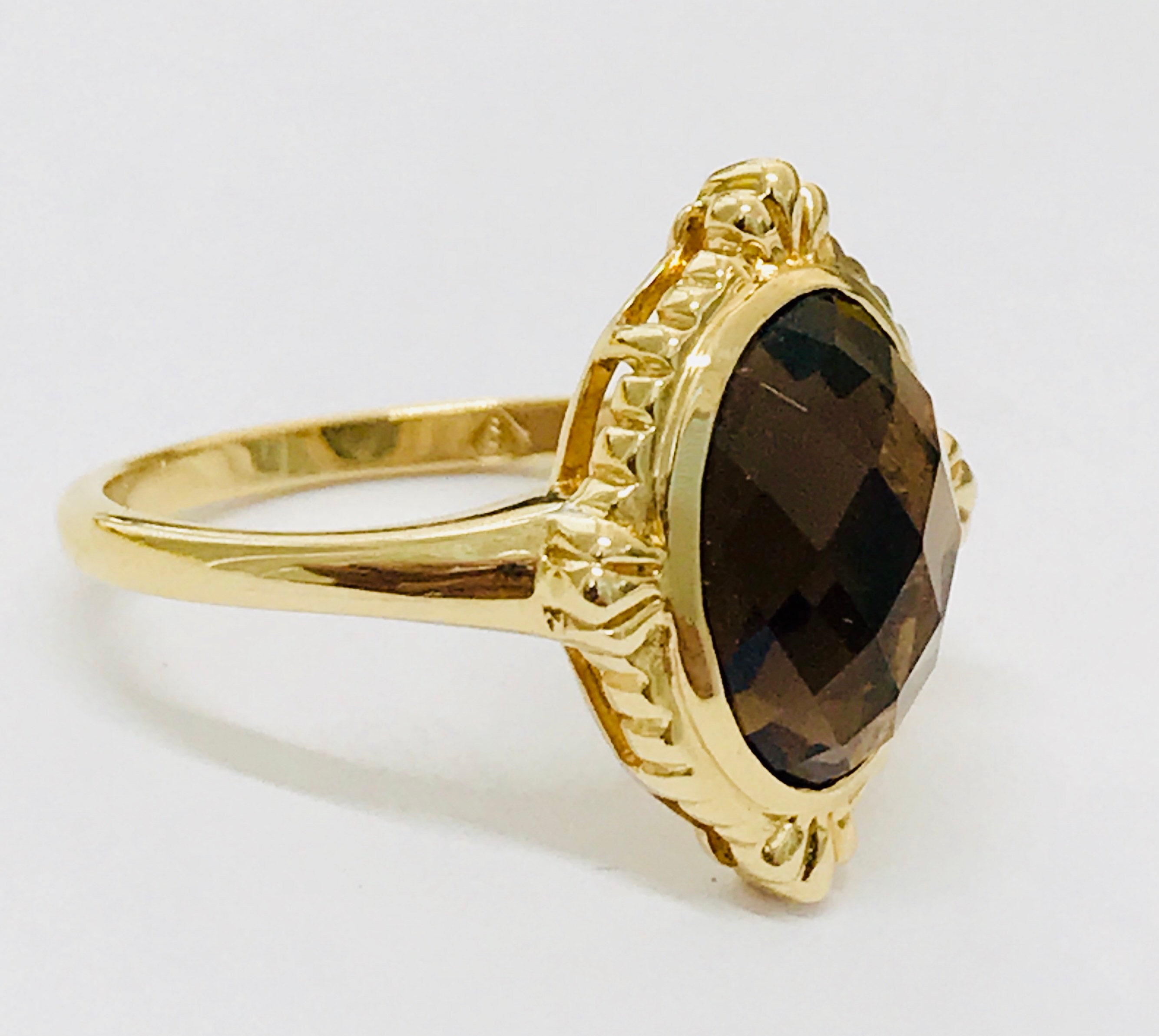 Superb vintage 9ct yellow gold multi faceted Smokey Quartz ring fully
