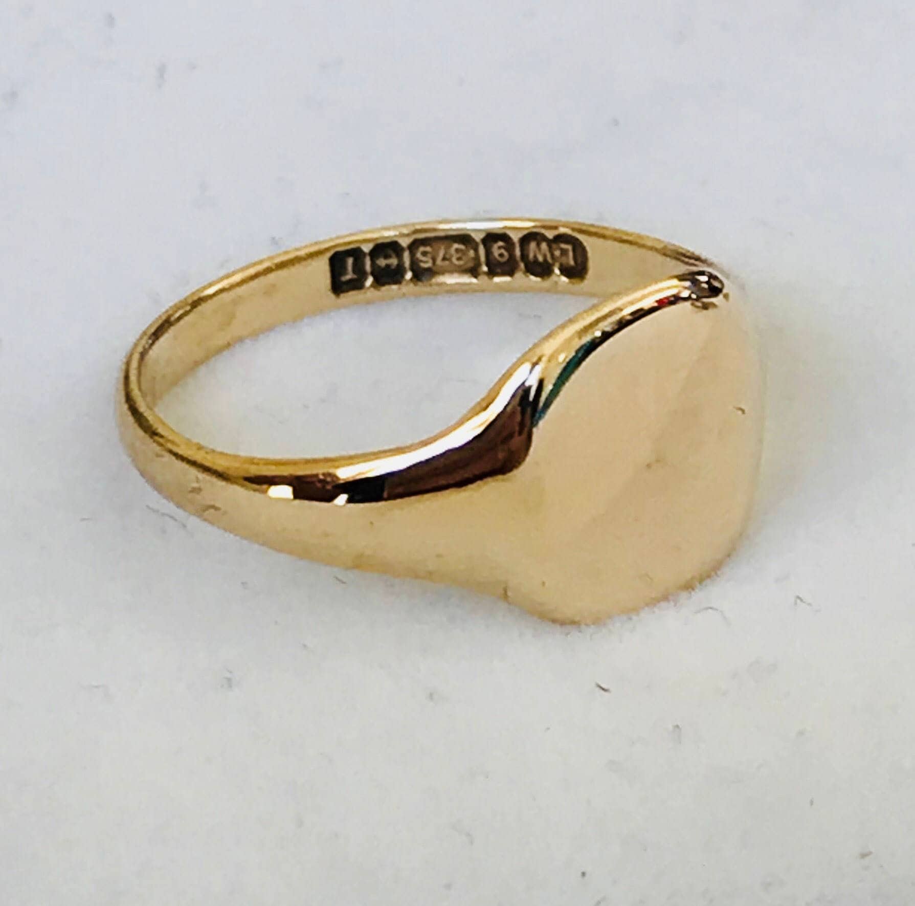 Stunning vintage 9ct gold / pinky ring Birmingham 1968