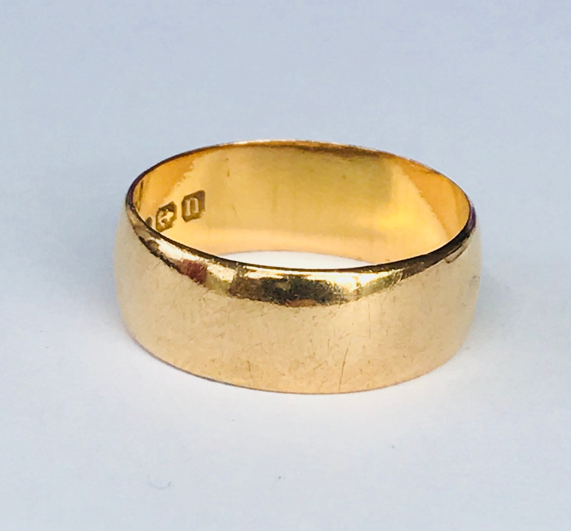 Stunning heavy antique 22ct gold wide band wedding ring hallmarked