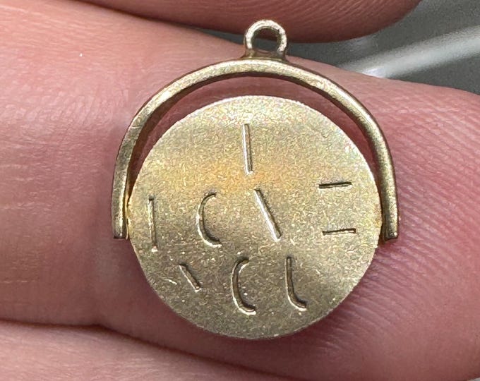 Vintage 9ct gold ‘I LOVE YOU’ spinning charm - fully hallmarked