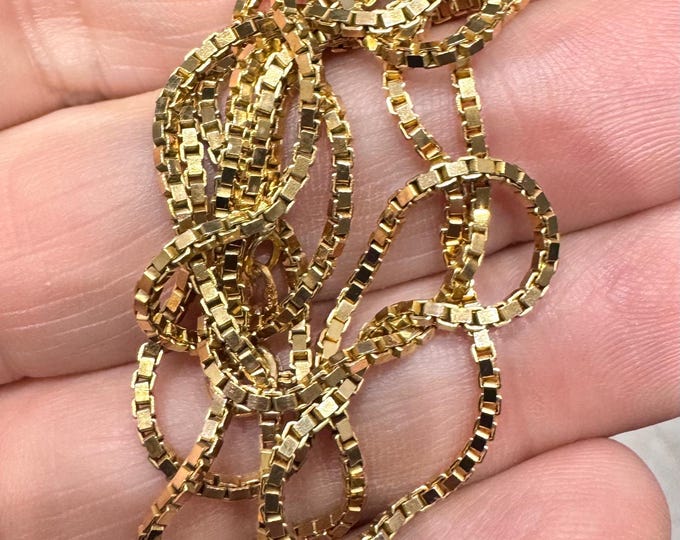 Vintage 30 inch 9ct yellow gold box link chain - fully hallmarked - 12.3gms
