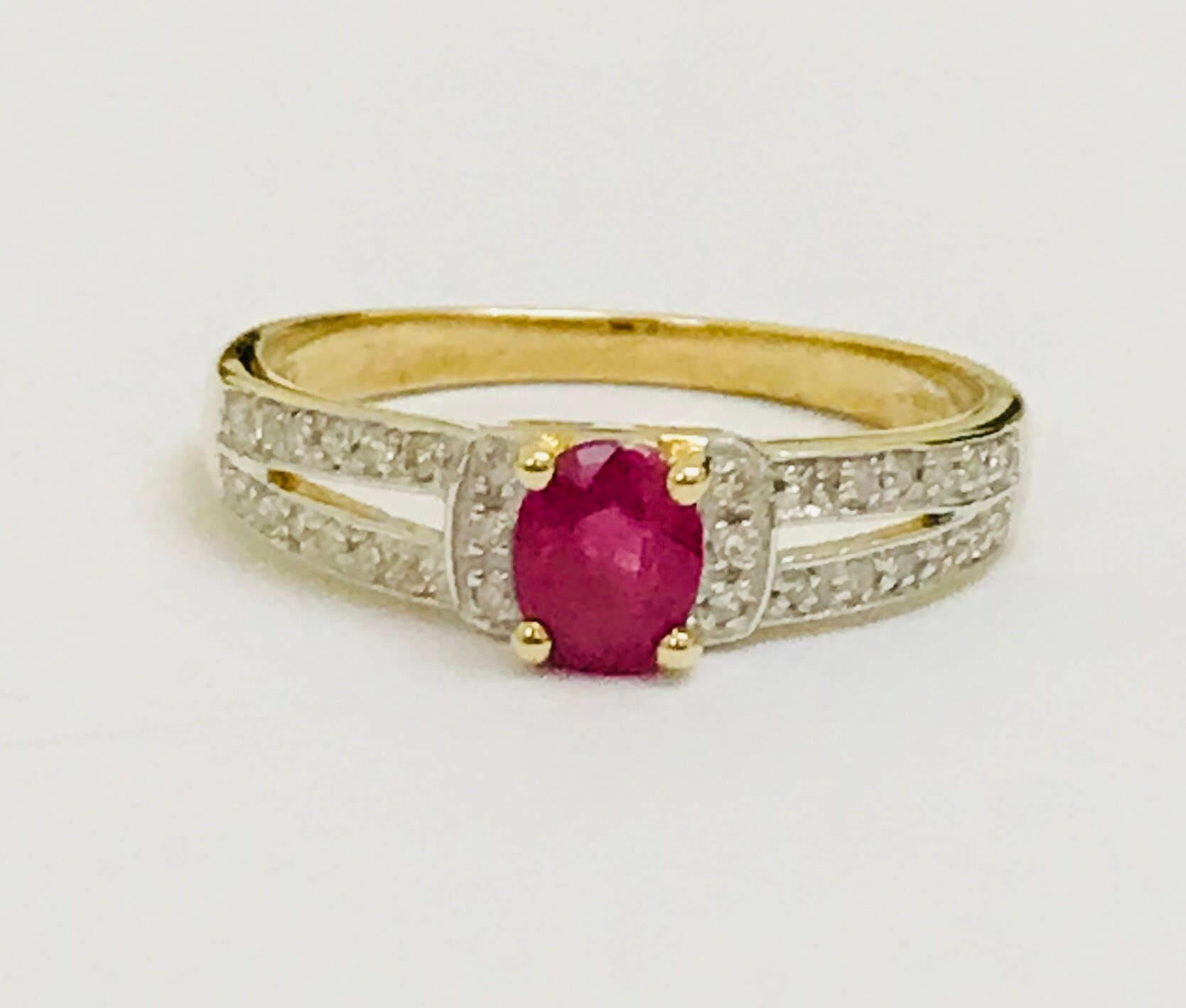 Reduced *** Stunning 9ct yellow gold Ruby and diamond ring - fully