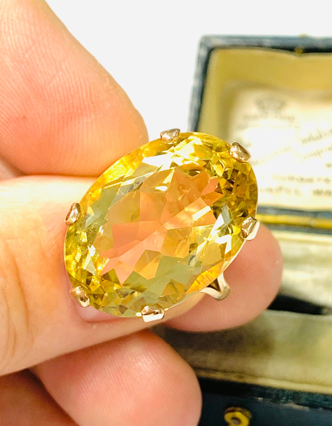 Stunning large vintage 9ct rose gold Lemon Citrine statement ring