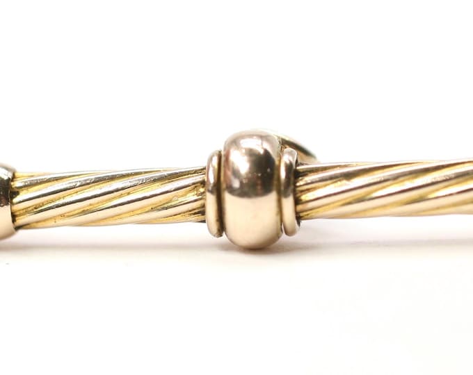 Antique 9ct gold barley twist t-bar pendant