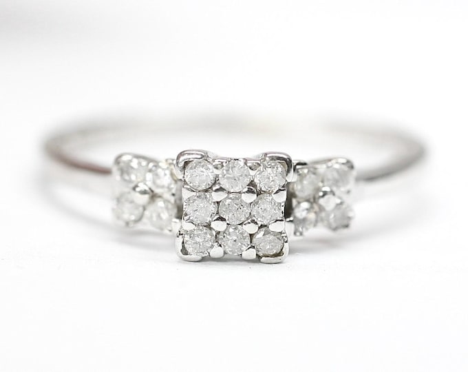 9ct white gold 0.25 carat diamond ring - size R 1/2 or US 8 3/4
