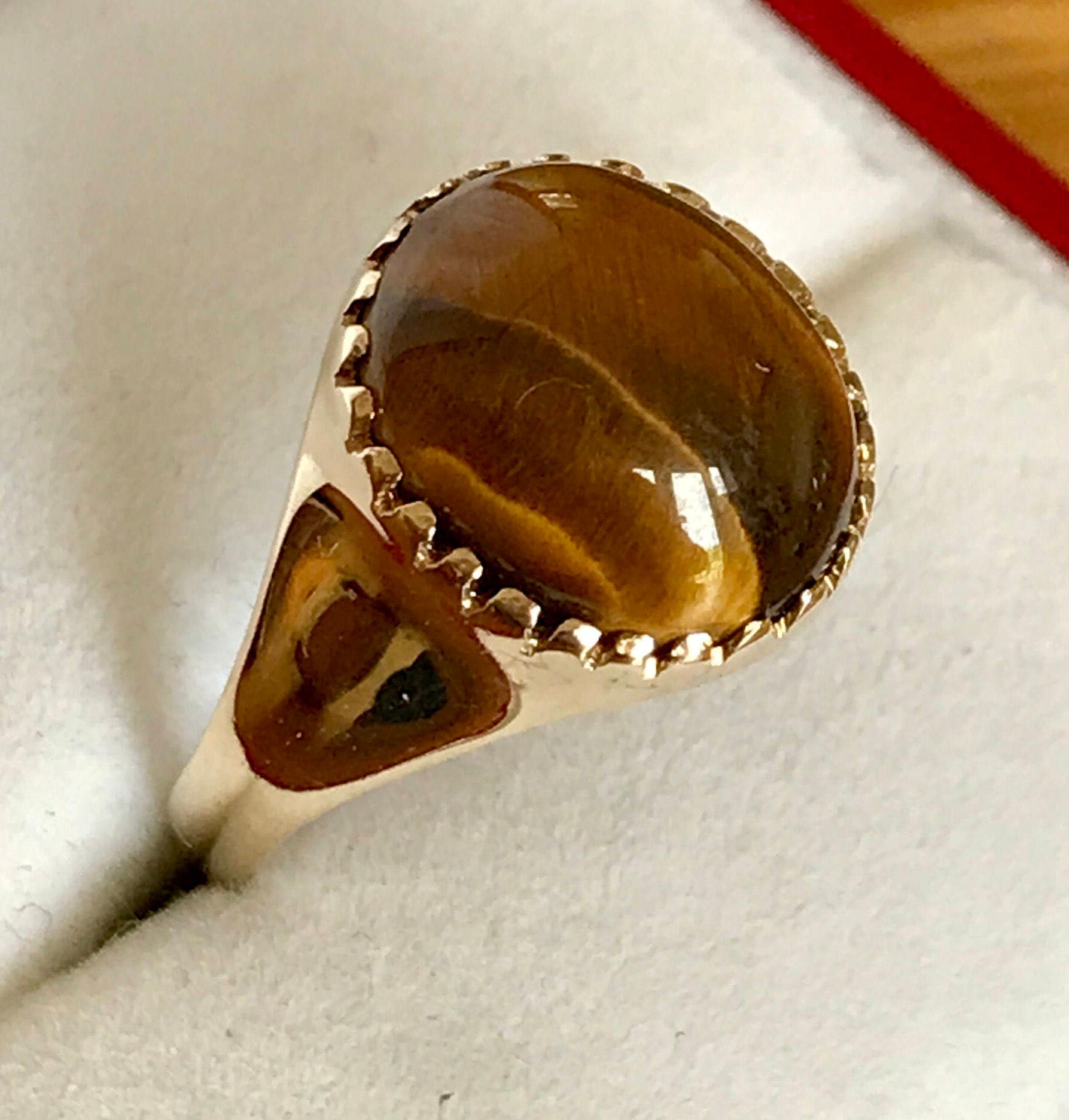 Stunning vintage 9ct gold Tigers Eye ring **Reserved for Kjetil**