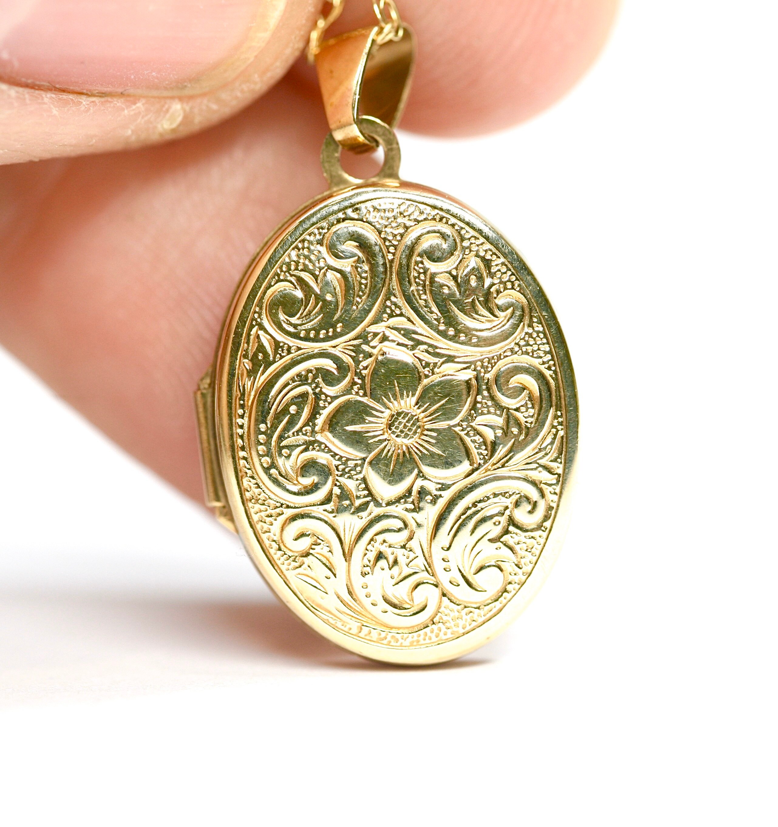 Superb vintage 9ct yellow gold double Locket 18 inch necklace fully